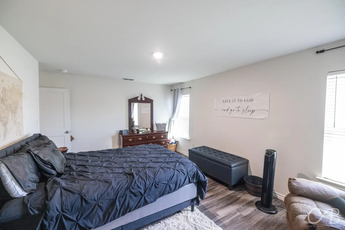 Photo of 7910 Vineyard Drive