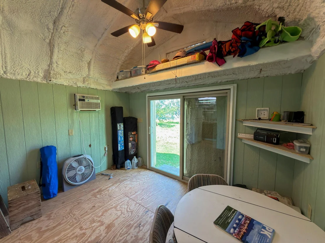 Photo of Unit 48 at 3500 Hog Bend