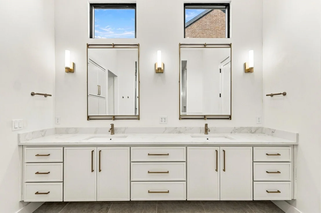 Photo of 125 Oyster Bay