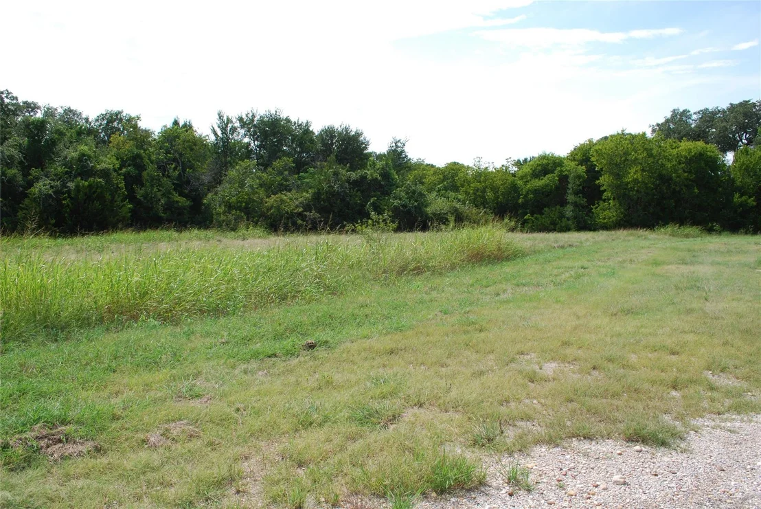 Photo of 4036 Whitecrest Drive