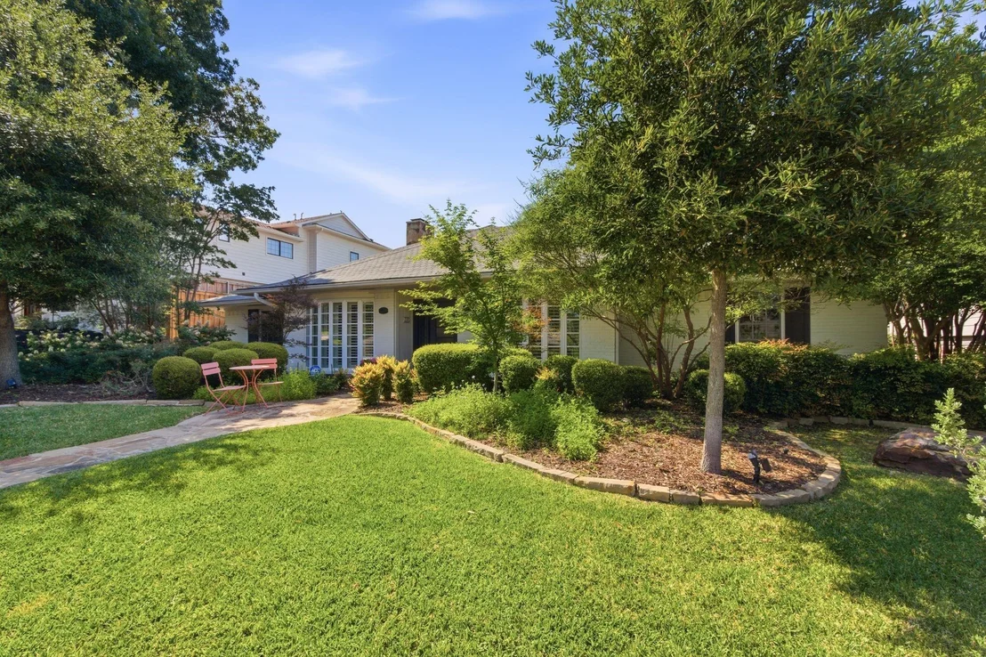 Photo of 209 Fall Creek Drive