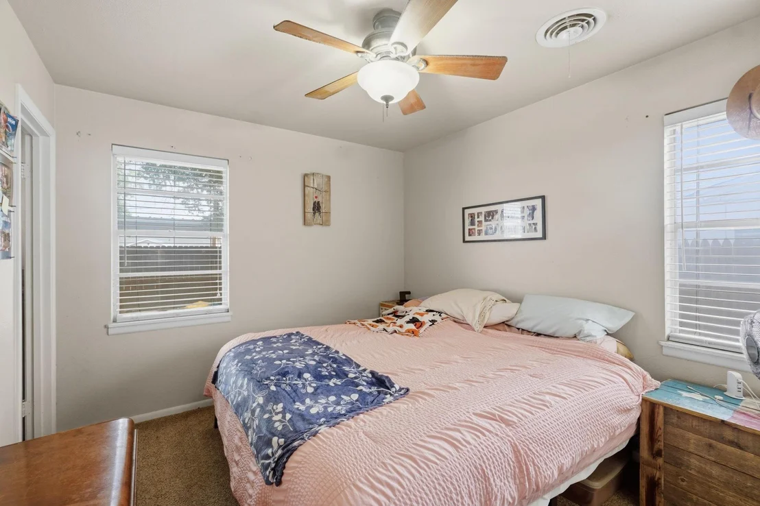 Photo of 2702 Susan Street