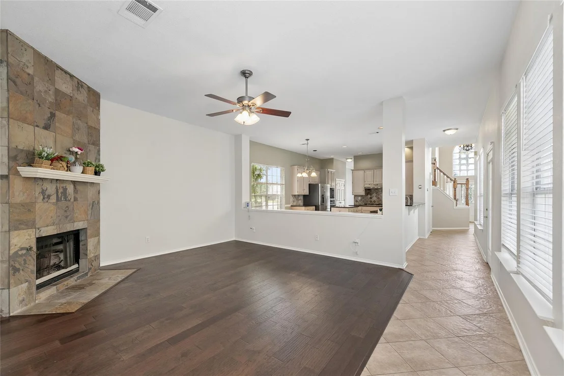 Photo of 4202 Timberglen Road