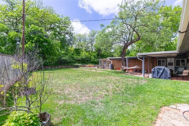 Photo of 734 Westwood Drive