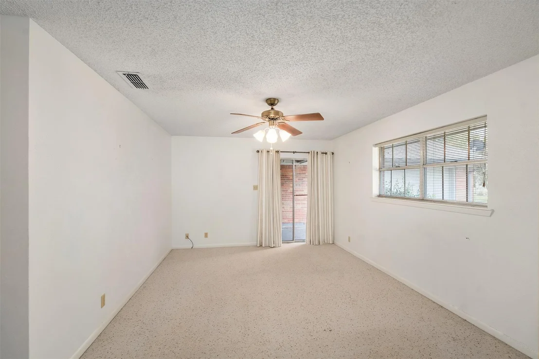 Photo of 925 Bradley Drive