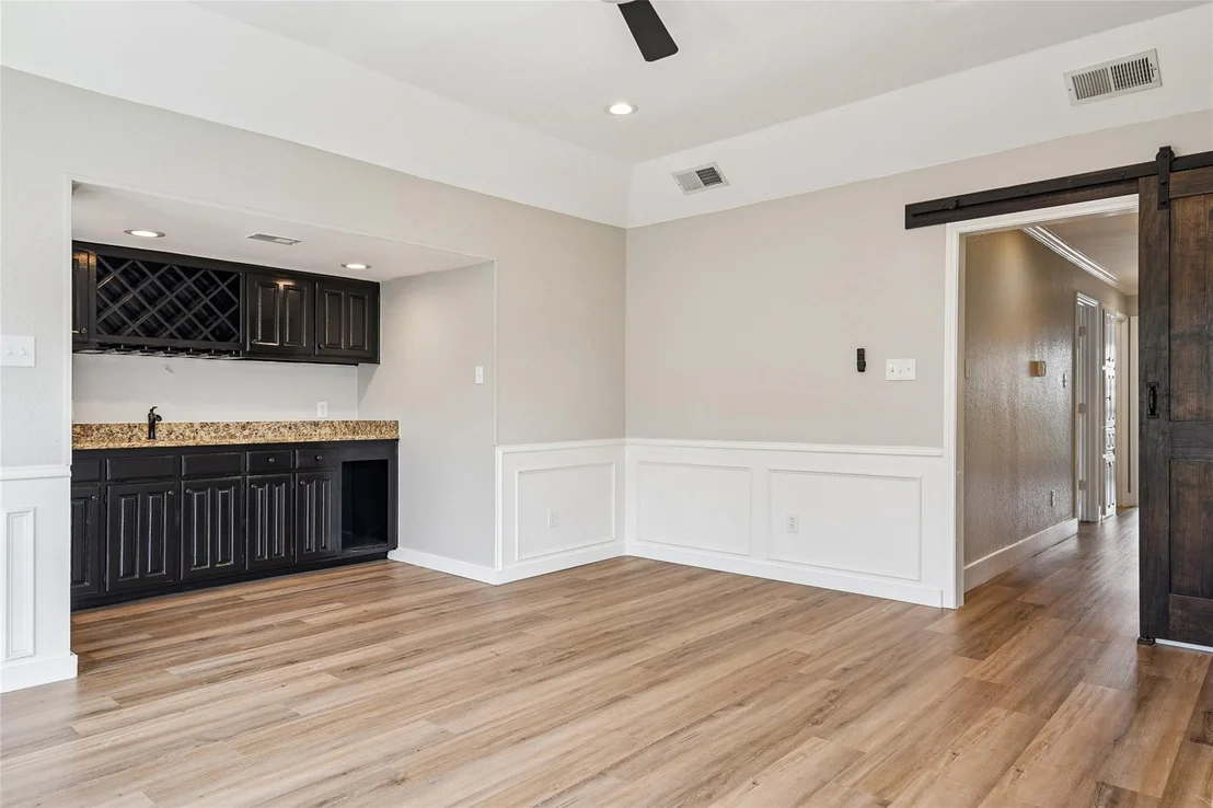 Photo of 6006 Millwood Drive