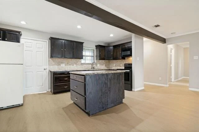 Photo of 2426 Whit Drive