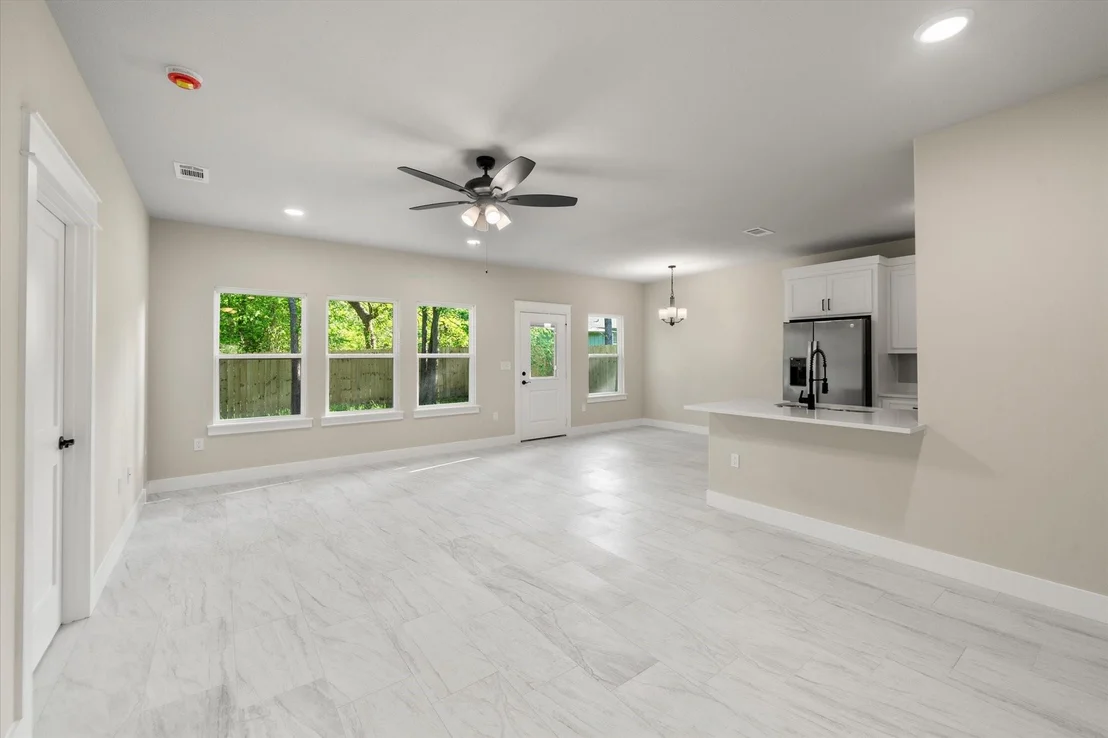 Photo of 114 Granada Street