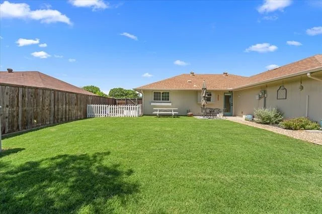 Photo of 328 Pinyon Lane