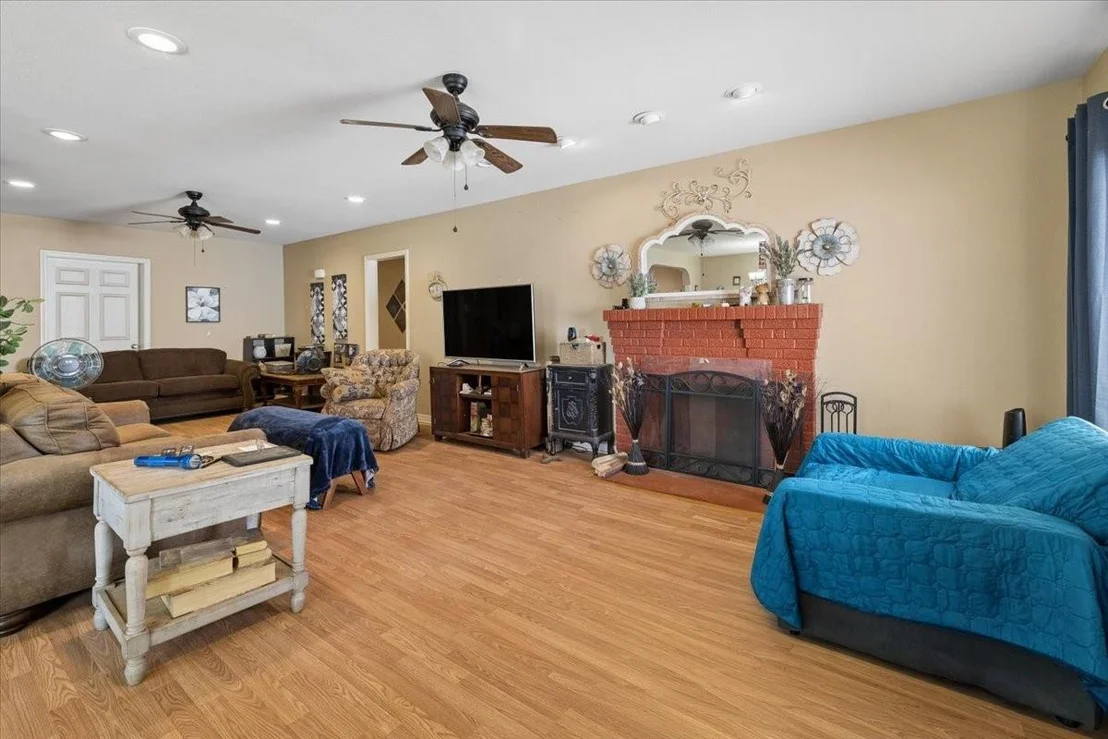 Photo of 9462 County Road 147 W