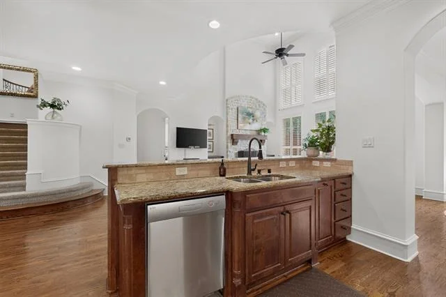Photo of 5745 Bernay Lane