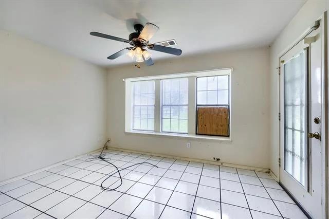 Photo of 16018 University Drive