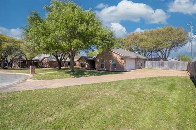 Photo of 120 Briar Ridge Drive