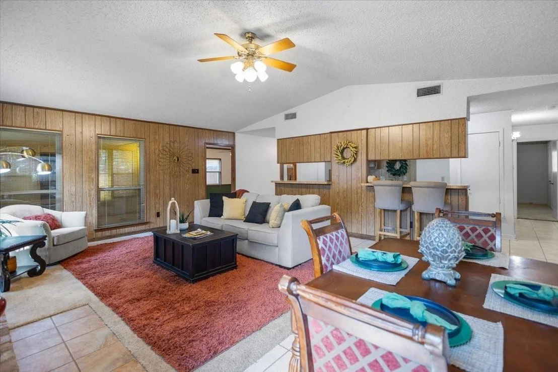 Photo of 207 Grass Knoll Drive