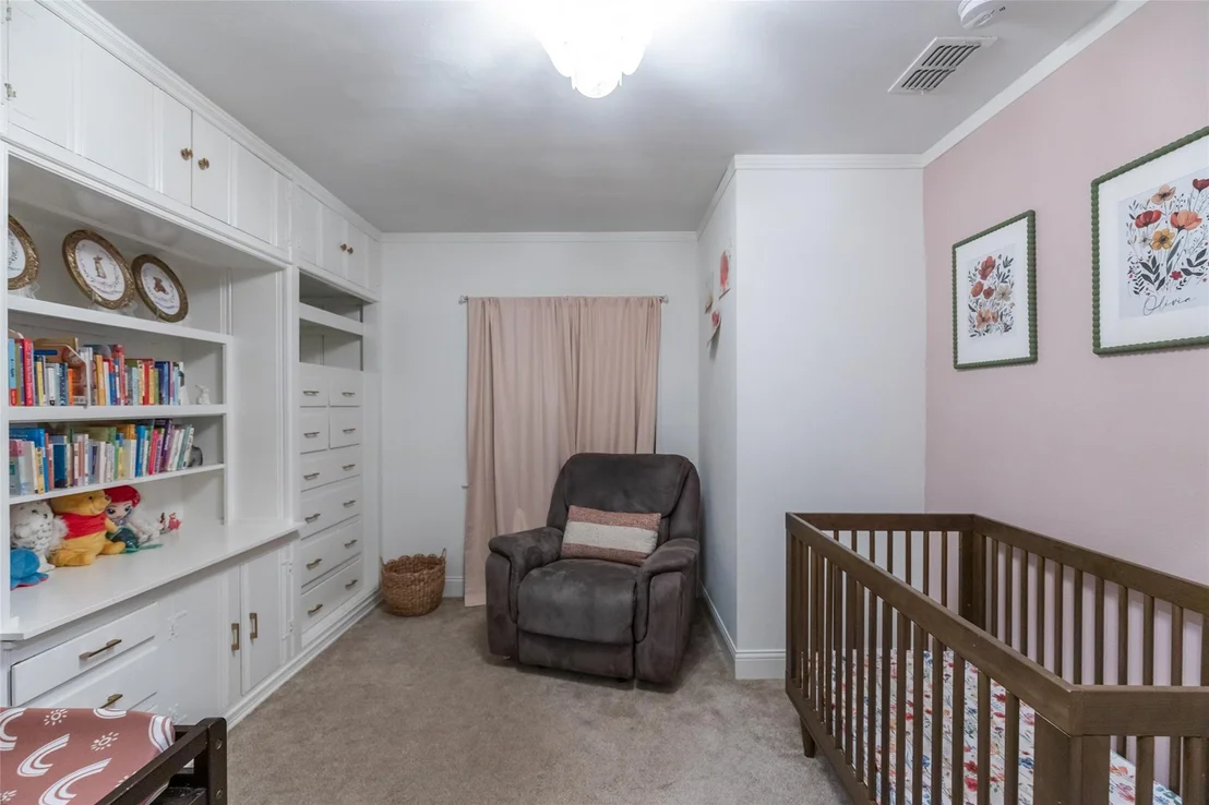 Photo of 3765 Woodridge Drive