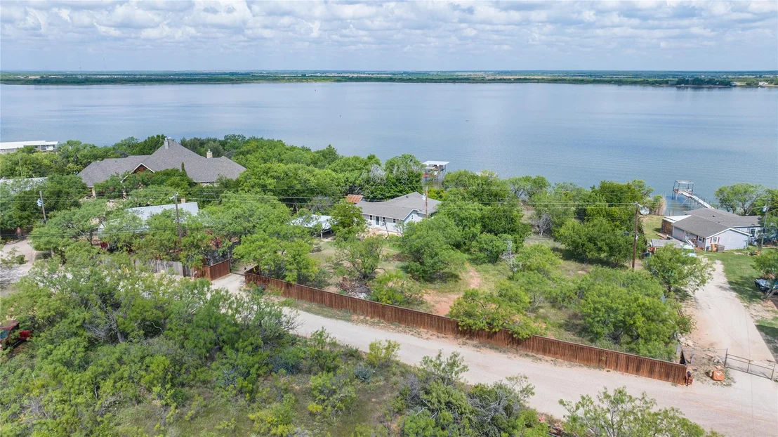 Photo of 9732 Cove Road