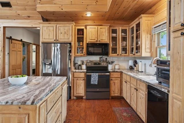 Photo of 2270 Mitchell Road