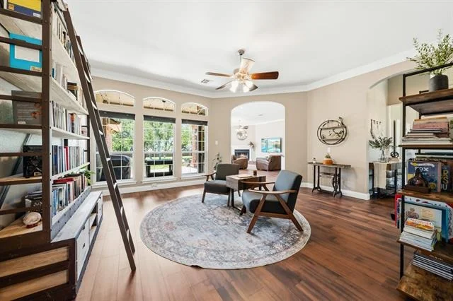 Photo of 100 Twisted Oak Lane