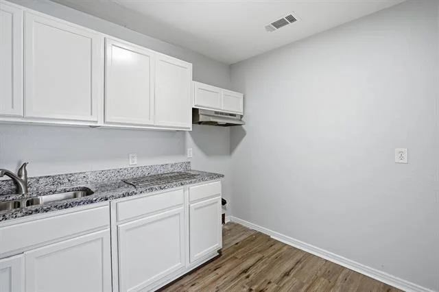 Photo of 1450 Holcomb Road