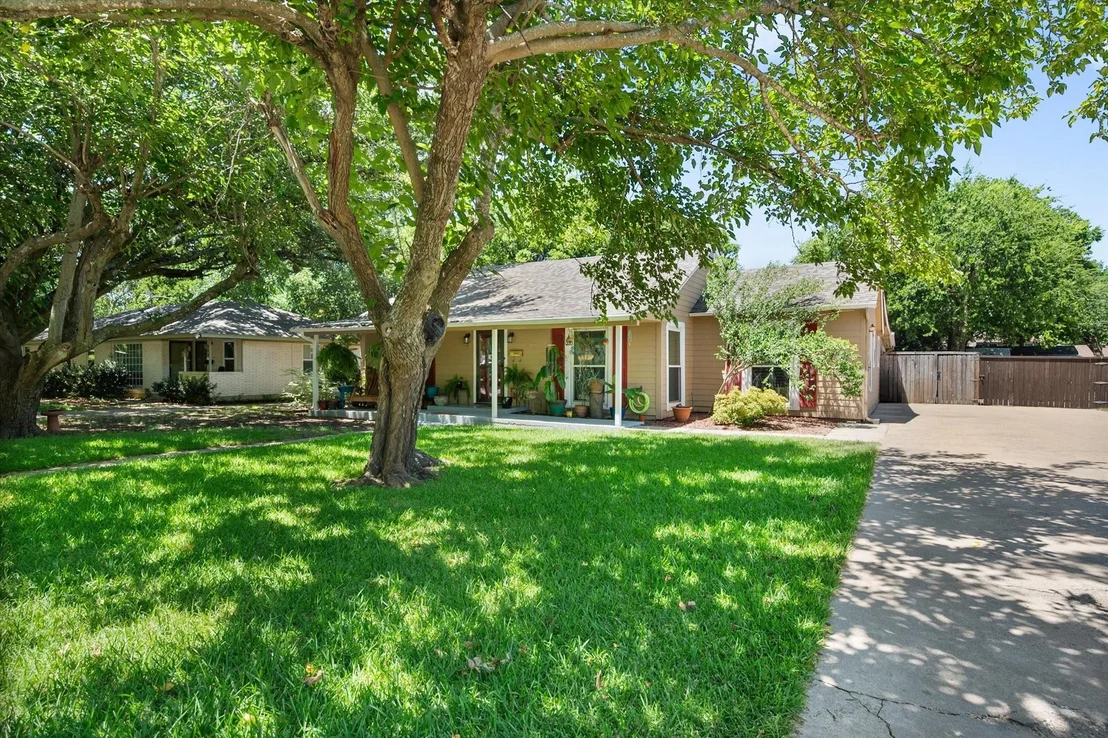 Photo of 502 Bellevue Drive