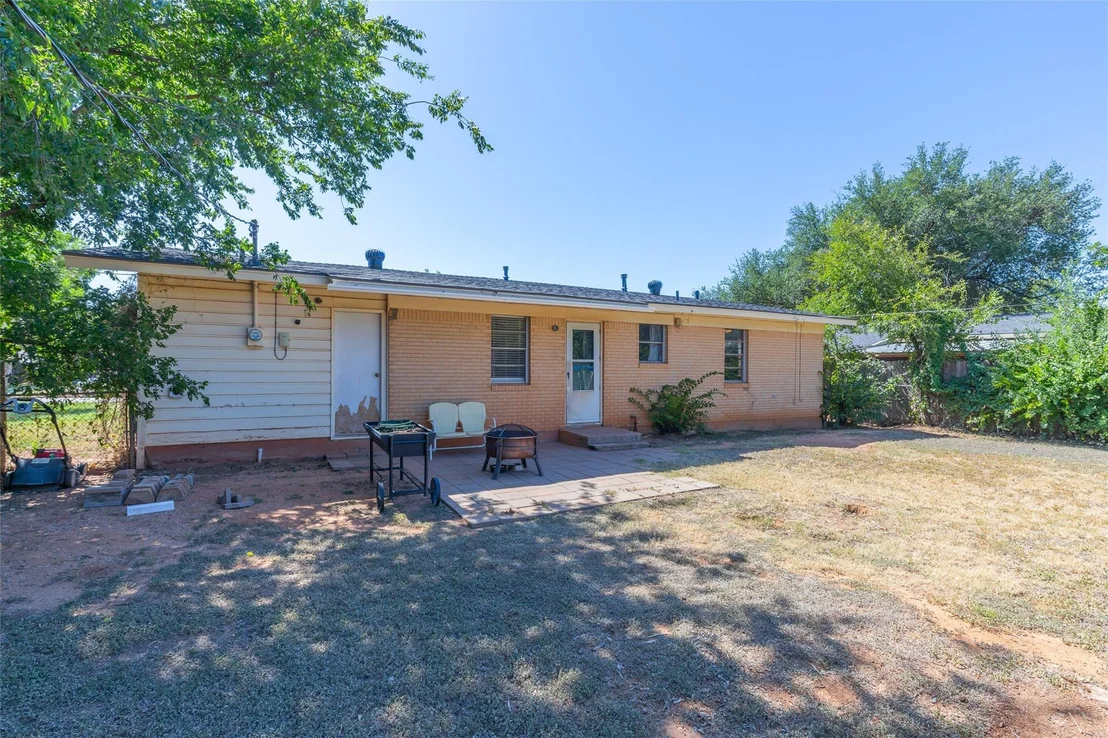 Photo of 2618 Rountree Drive