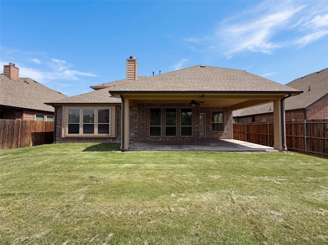 Photo of 725 Lyndhurst Drive