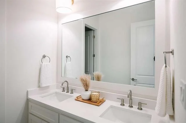 Photo of 1027 Twin Creeks Drive