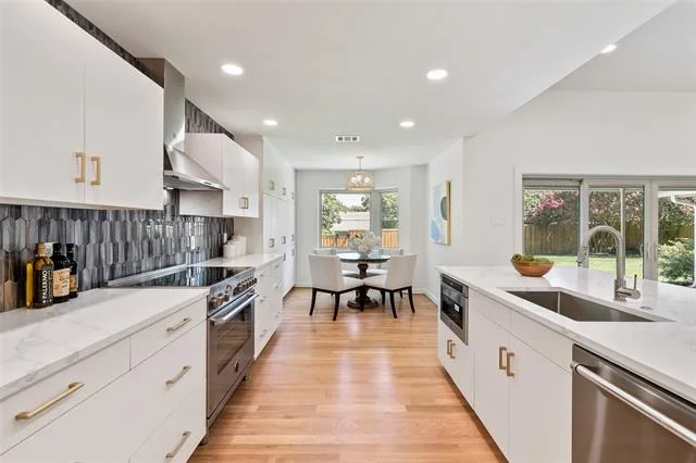 Photo of 7431 Larchview