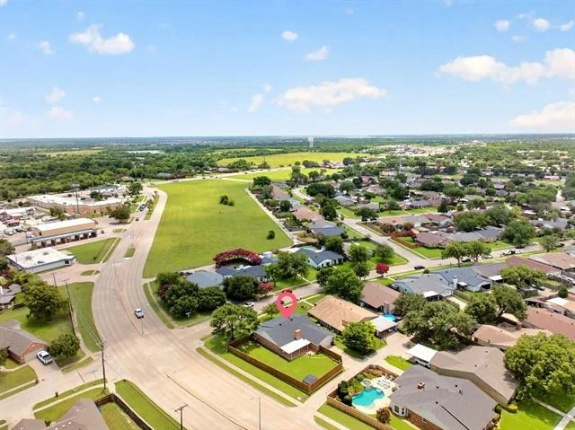 Photo of 4333 Woodbluff Drive