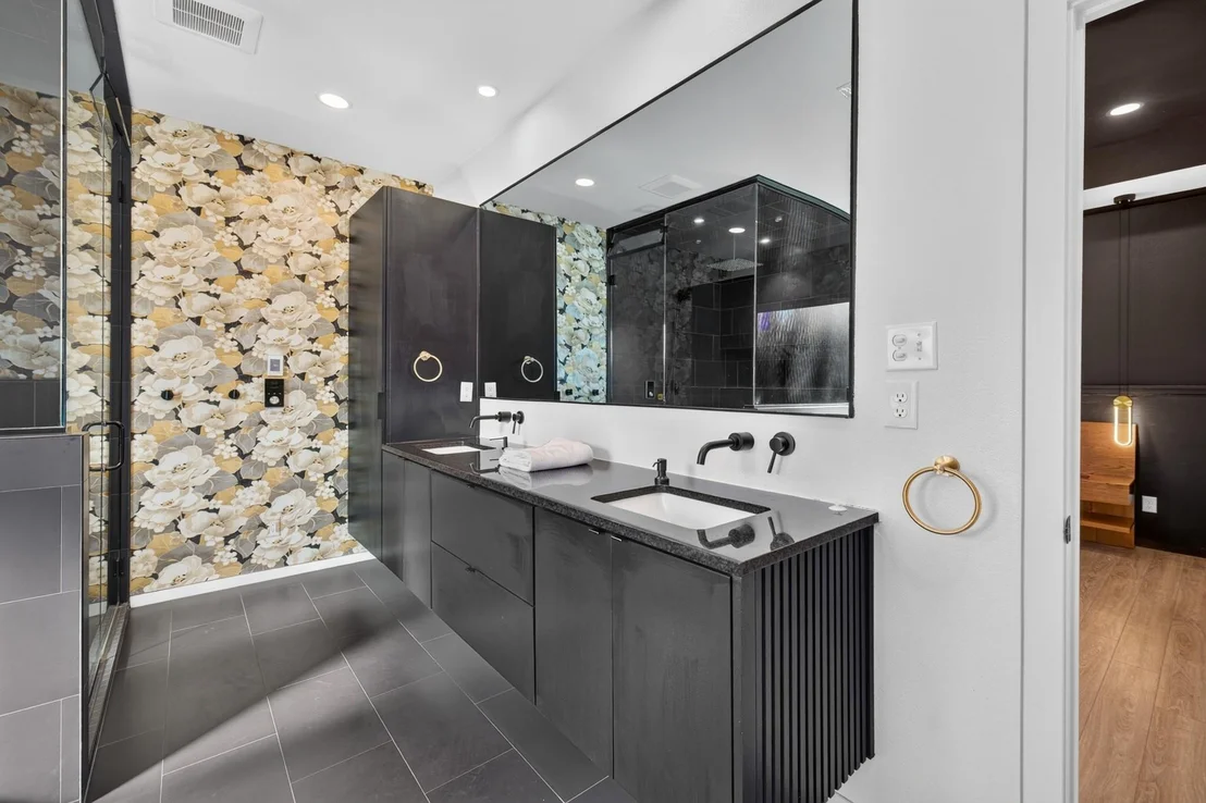 Photo of 218 Spring Gap Avenue