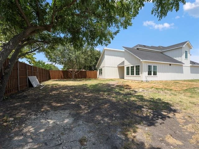Photo of 3825 Williamsburg Drive