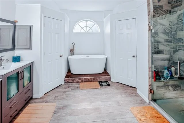 Photo of 751 Livingston Drive