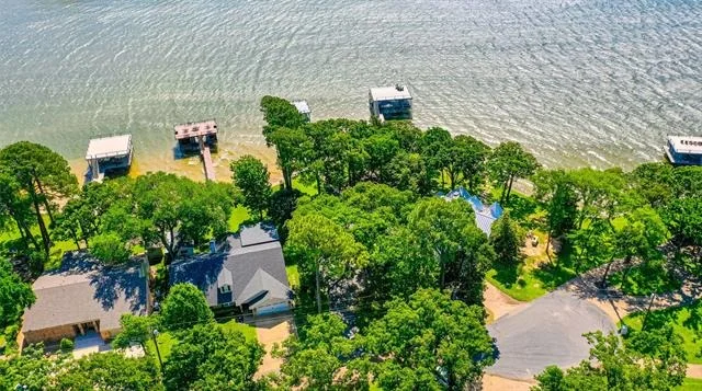 Photo of 113 Crestwood Circle