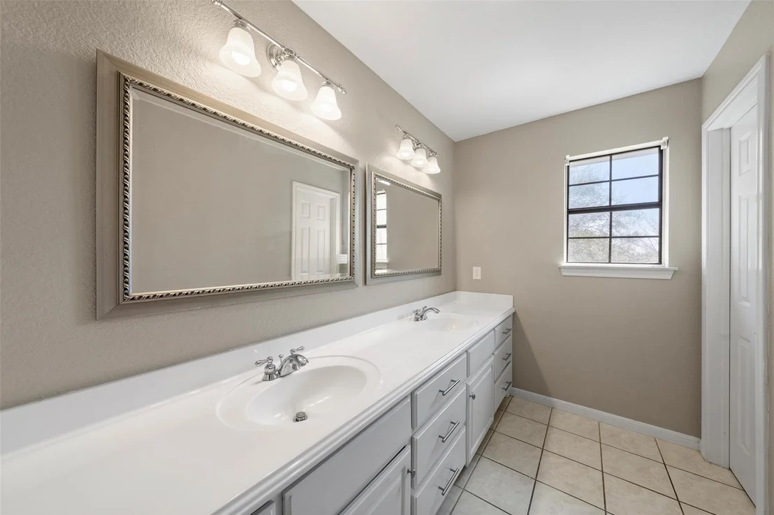 Photo of 216 Hillside Drive