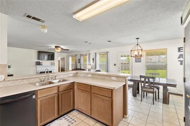 Photo of 1403 Buckingham Drive