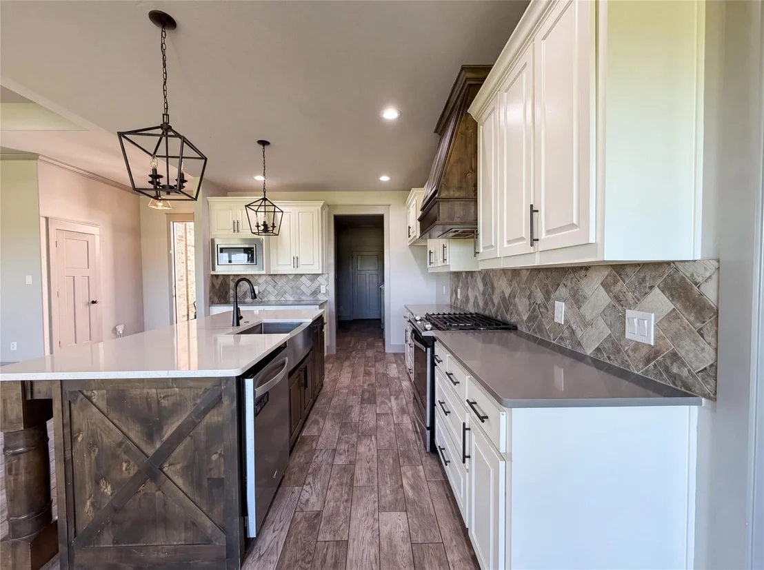 Photo of 725 Cheyenne Trail