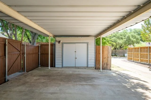 Photo of 1430 Broadmoor Drive
