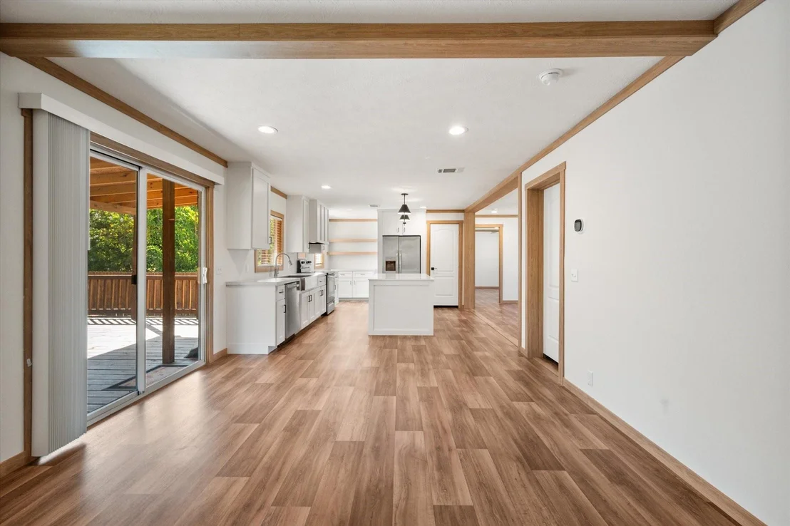 Photo of 716 N Wright Avenue