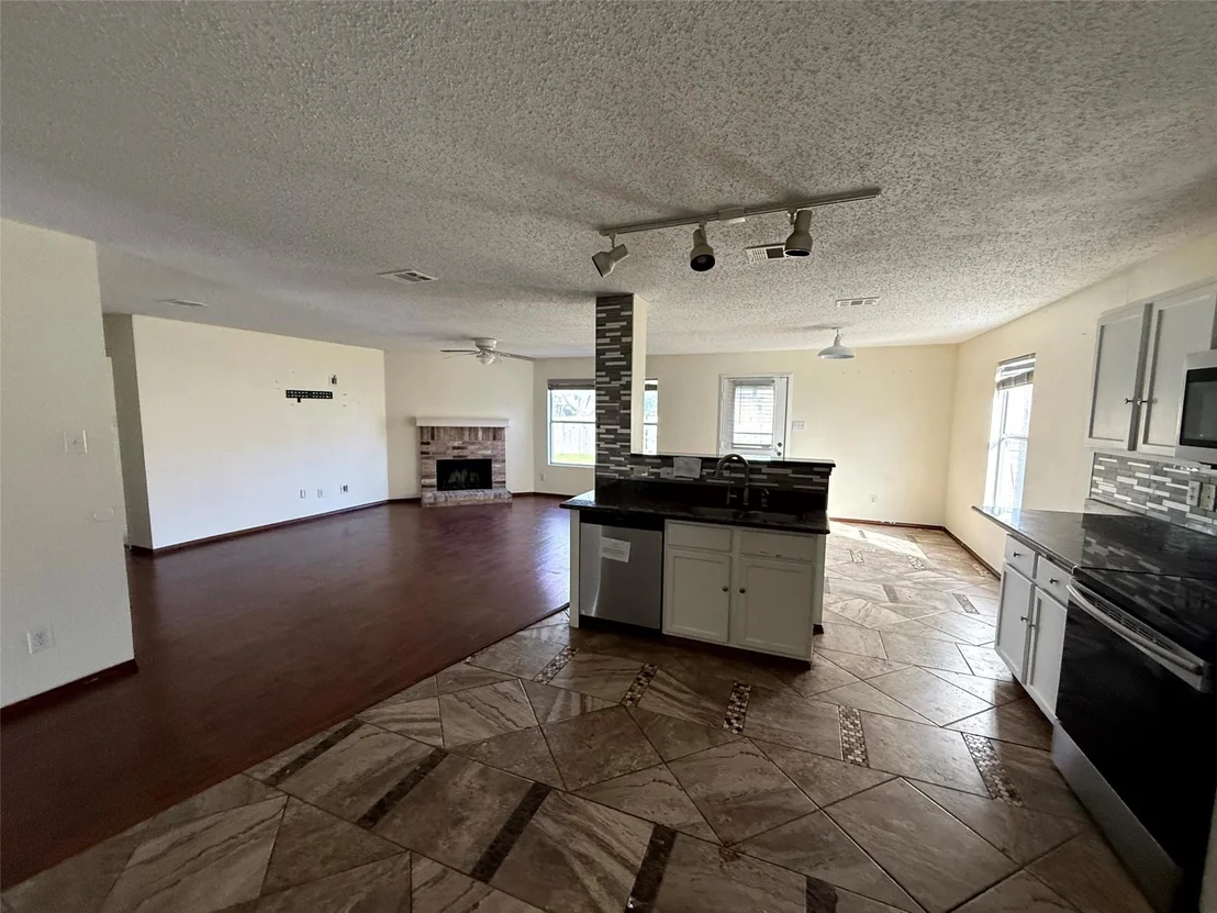 Photo of 7919 Mosstree Drive