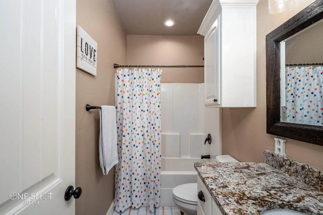 Photo of 3102 Oakley