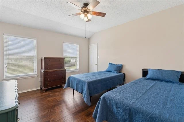 Photo of 918 E Grubb Drive