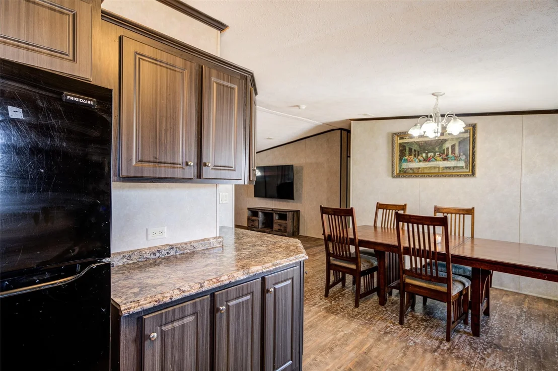 Photo of 1420 County Road 4522