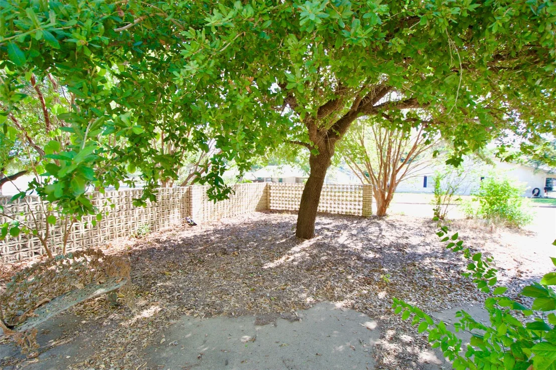 Photo of 819 Pecan Street