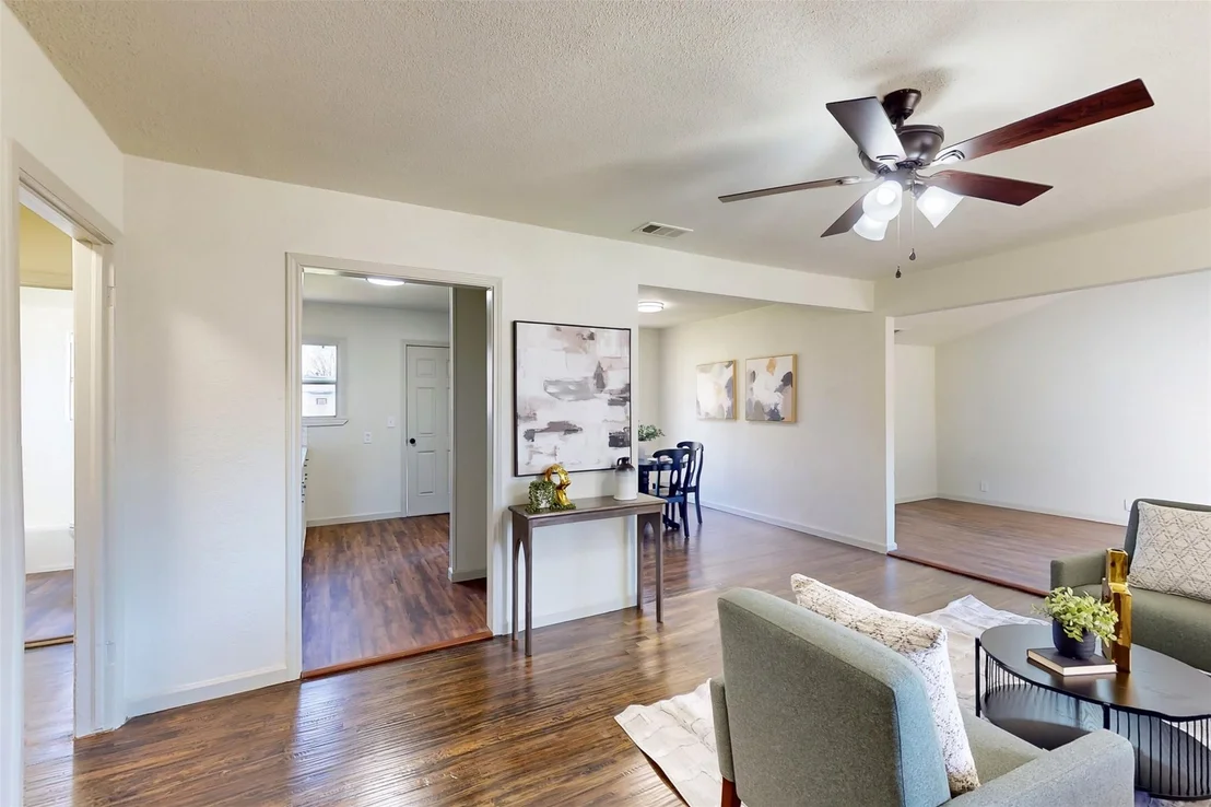 Photo of 2842 Carlson Drive
