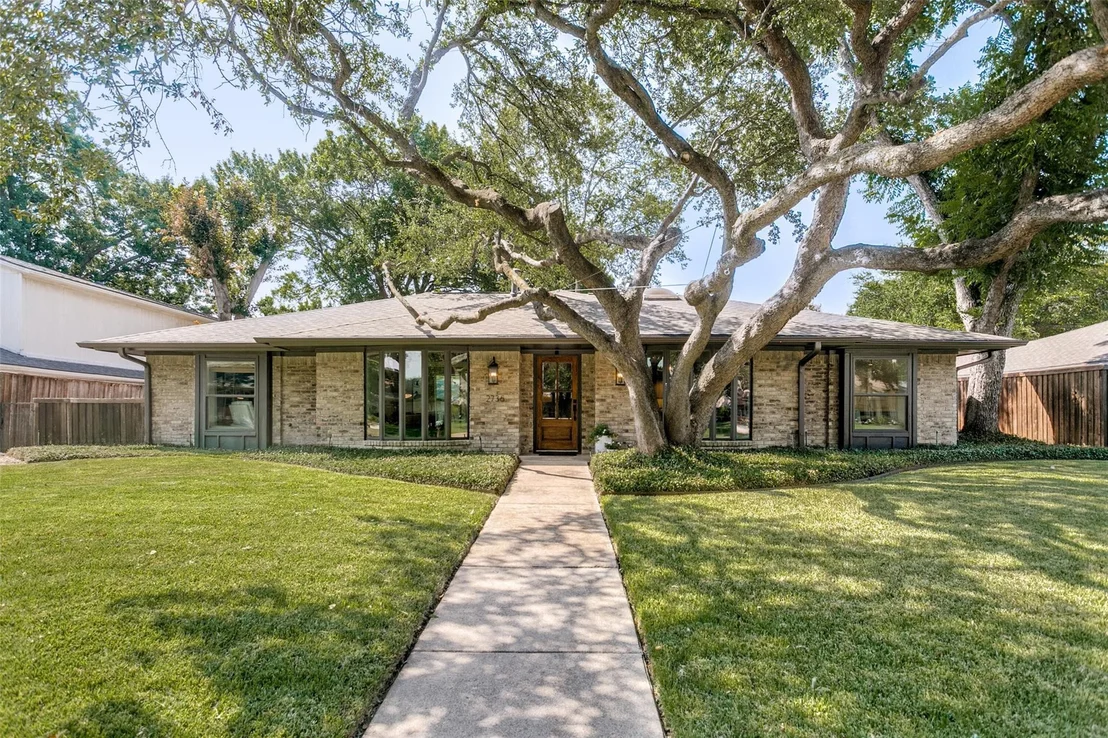 Photo of 2736 Grandview Drive