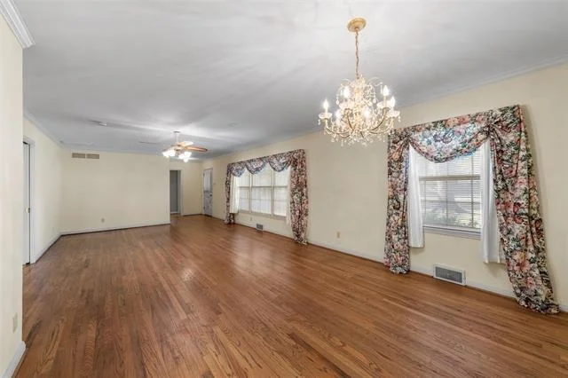 Photo of 4825 Hillcrest Drive