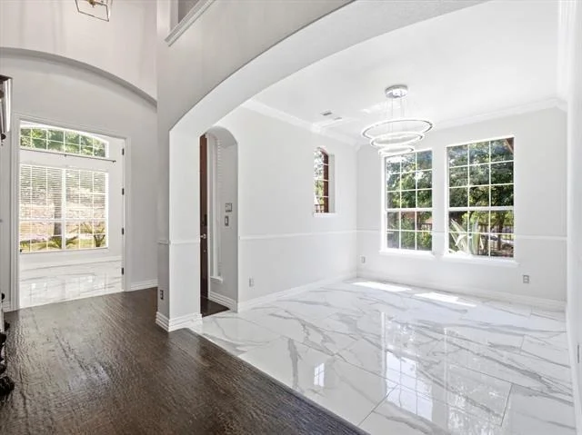 Photo of 4956 Exposition Way