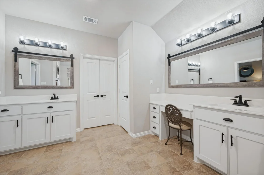 Photo of 4515 County Road 494