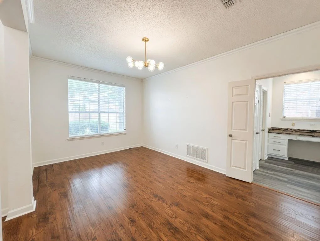 Photo of 4020 Oxlea Drive