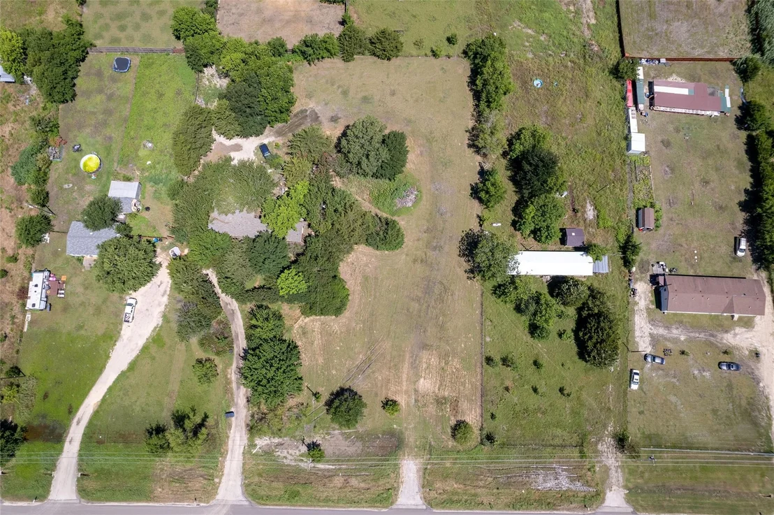 Photo of 9917 E Highway 67